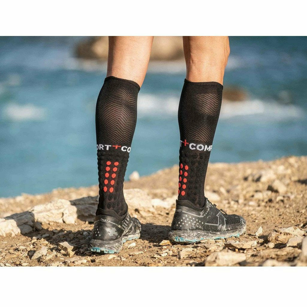 Compressport Full Sock V2 Black - Mud and Snow