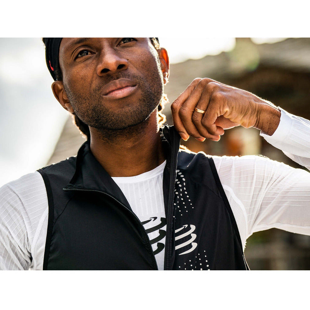 Compressport Hurricane Windproof Vest Black - Vest Antivento Running Uomo - Mud and Snow