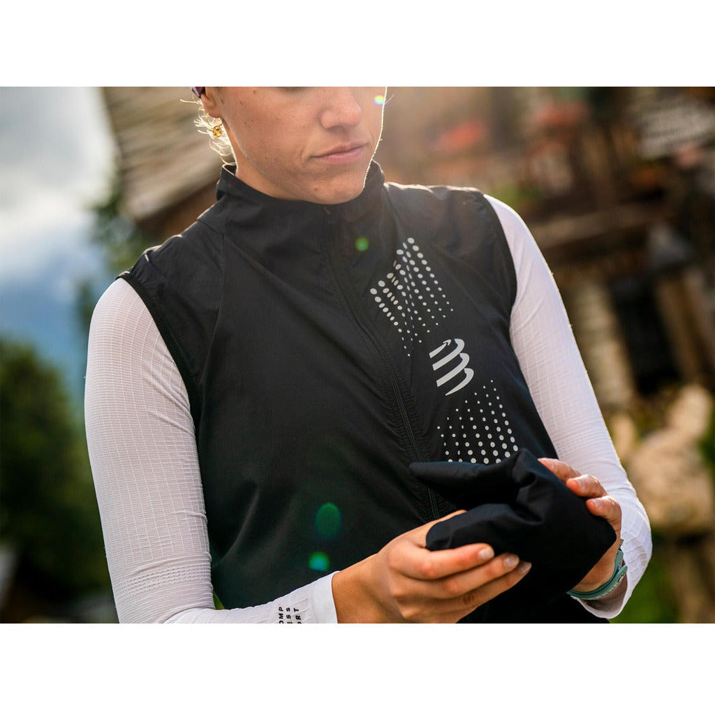Compressport Hurricane Windproof Vest Black - Vest Antivento Running Donna - Mud and Snow