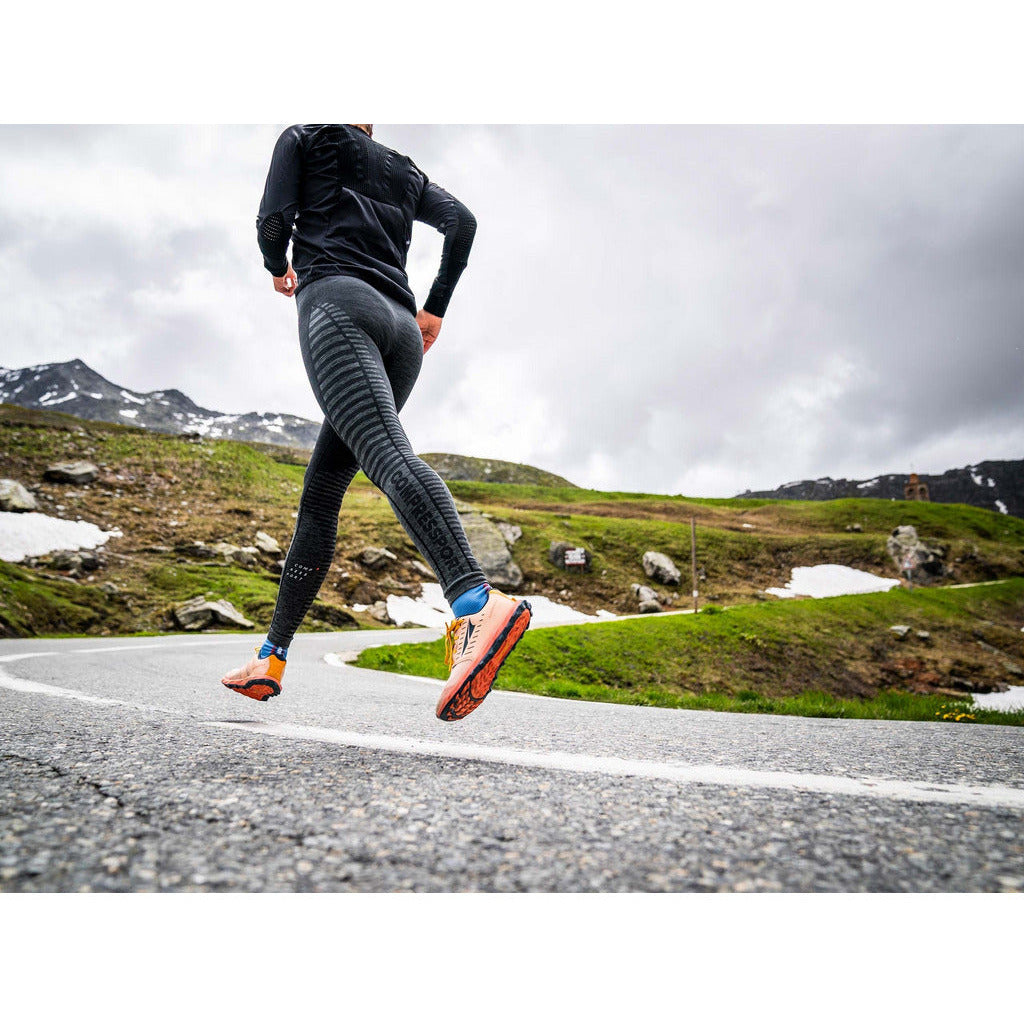Compressport Winter Run Legging Black - Pantaloni Running Donna - Mud and Snow
