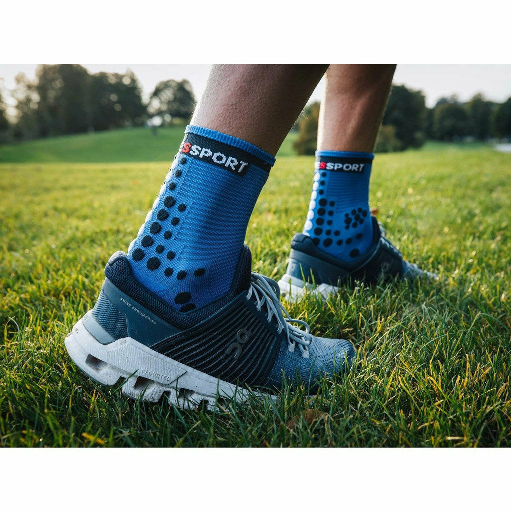 Compressport Pro Racing Socks V3 Run HIGH Blue Lolite - Calza Running - Mud and Snow
