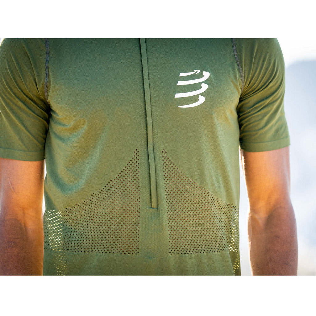 Compressport Trail Half Zipped Top Green - Maglia Running Uomo - Mud and Snow