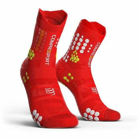 Compressport Pro Racing Socks V3 Trail Red/White - Mud and Snow